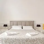 Appartement Yellow House Downtown *